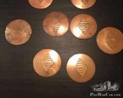 Renault badge copper