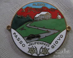 Vintage enamel Passo Giovo Jaufenpass car badge