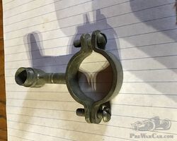 Steering mount for bulb horn