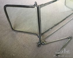 Auster Screen