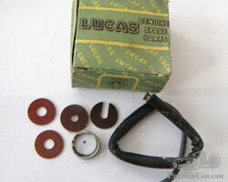 'LUCAS' Bulb-Holder Repair Kit (Ref. 500181) . N.O.S. in original box.