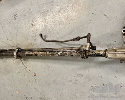 Alfa Romeo 6C 2500 steeringbox, column and complete gearshift mechanism