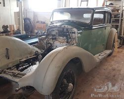 complete saloon body derby bentley