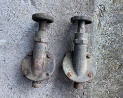 2 ODA bonnet catches