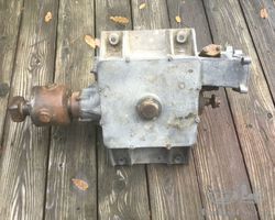 Early 3 speed gearbox.