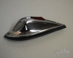 Marchal Nr 8 : 1 single fenderlight NOS