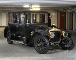 1913 Brasier 16 HP Limousine panoramique par Marcel Guilloux | Artcurial Sale Parisienne | 5 february 2021