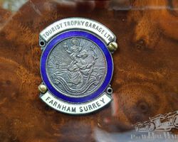 Wanted: Original TT garage Farnham badge designed by Leslie Hawthorn