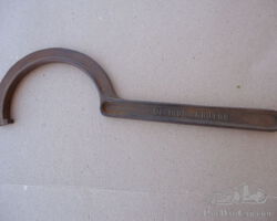 DE DION BOUTON SPANNER