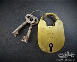 suitcase lock, pre-war
