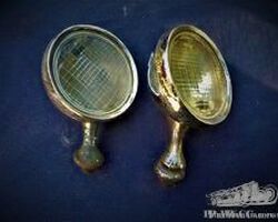 a pair of position lights