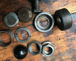 AMILCAR SMALL BITS FOR ENGINE AND TRANSMISSION.