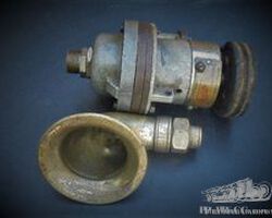 Pre-war engine flywheel compressor horn