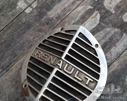 Renault radiator badge
