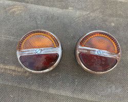 pair of tail lights