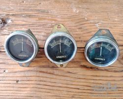 Ladeanzeige / Charge indicator / Ampere Meter