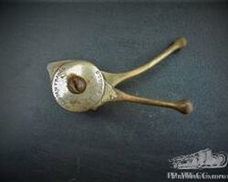 Steering wheel adjustment lever, pre-war