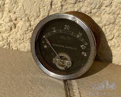 Chauvin & Arnoux voltmeter