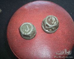 Unidentified hubcaps / hubs for Jewett