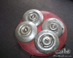 Morris hubcaps / hubs for Morris