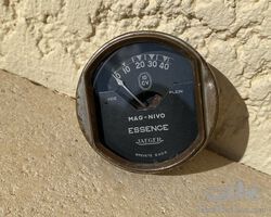 Citroen Rosalie fuel gauge