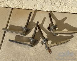Hotchkiss : door handles