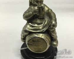 A Gentleman driver's Mascot