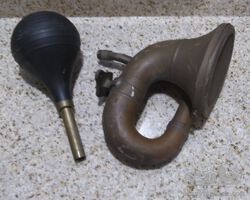 A Good Original Rubes Brass Bulb Horn for 1915 and Earlier Automobiles