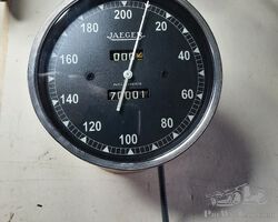compteur Jaeger 200 KM/h