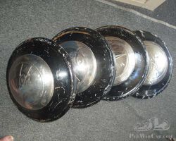 Ford hubcaps / hubs for Ford