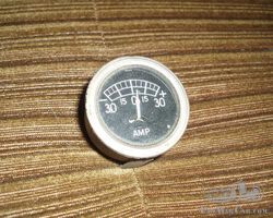 Unidentified gauges for a Variety of makes