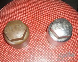 Triumph hubcaps / hubs for Triumph