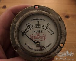 Bugatti oil gauge