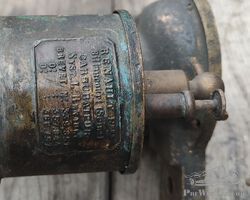 Carburateur bronze Renault ancetre