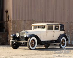 1925 Locomobile Model 48 Sedan | Estate of Mark Smith Auction | Gooding & Company | April 7, 2023