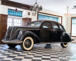 1937 Lincoln-Zephyr 'Twin Grille' Custom Sedan | Estate of Mark Smith Auction | Gooding & Company | April 7, 2023