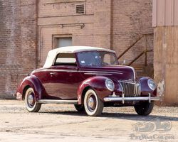 1939 Ford V8 Deluxe Convertible Coupe | Estate of Mark Smith Auction | Gooding & Company | April 7, 2023