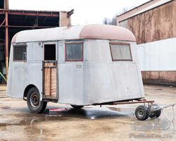 1937 Pierce-Arrow Model C Travelodge | Estate of Mark Smith Auction | Gooding & Company | April 7, 2023