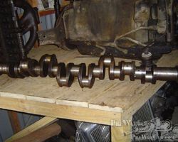 Stutz engine-s (and parts) for Stutz