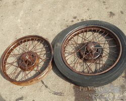 Austin wheels / tyres ( & parts) for Austin