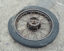 Morris wheels / tyres ( & parts) for Morris
