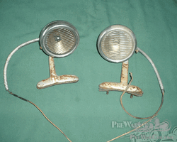 Unidentified side-lamps for US cars