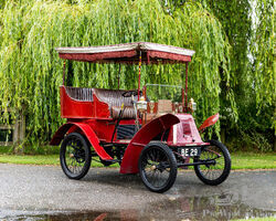 1901 Renault 4½hp Type D Rear-Entrance Tonneau with Canopy | The Golden Age of Motoring Sale | Nov 3, 2023
