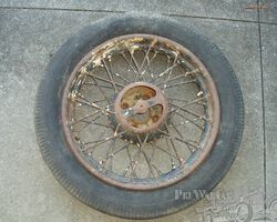 Morris wheels / tyres ( & parts) for Morris