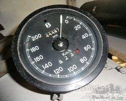 Smiths clock / rev counter / speedo for Bentley