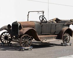 1925 Ford Model T Torpédo | Selections from the Mullin Collection Auction | Gooding & Company | April 26, 2024