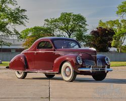 1939 Lincoln Zephyr V-12 Coupe | La vente aux enchères d'Auburn | 29 - 31 août