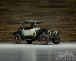 1912 Mitchell Model 2-6 'Baby Six' Roadster | La vente aux enchères d'Auburn | 29 - 31 août