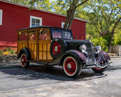1933 Ford Model 40 V-8 Station Wagon | RM Sotheby's | Hershey