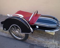 Unidentified sidecars for BMW